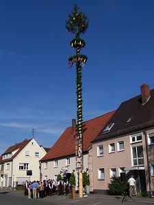 der Maibaum