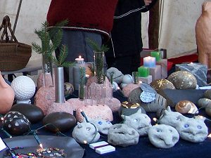 Weihnachtsschmuck aus Stein