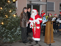 Adventsingen am alten Pfuhler Rathaus