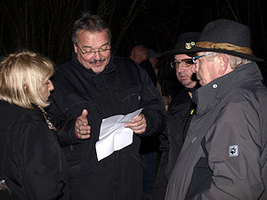 Vereinsringvorsitzender Stefan Mayer und die Funkenmeister